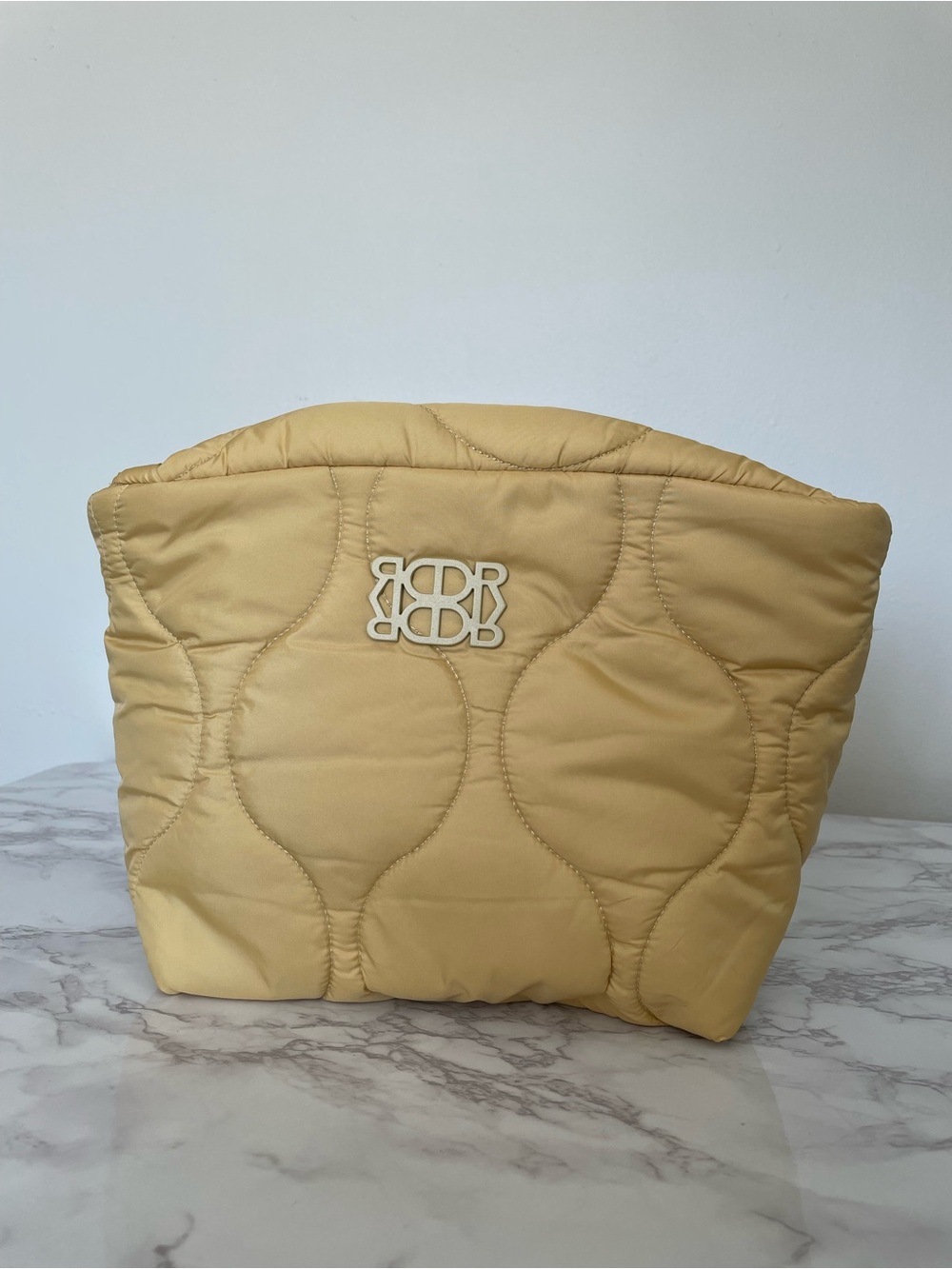Dé Rococo Quilted Pouch Mustard Yellow Cosmetic Bag